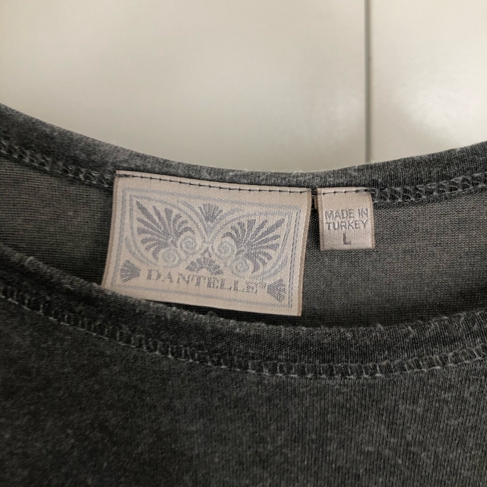 Grey Top - Picture 2 of 3